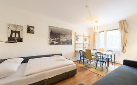 Vienna Lights Apartments - Apartment Park View